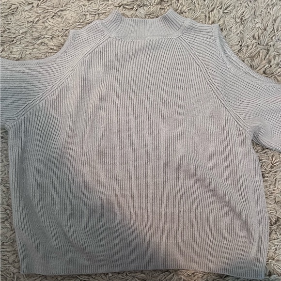 H&M Divided | No shoulder long sleeve top - Picture 4 of 4